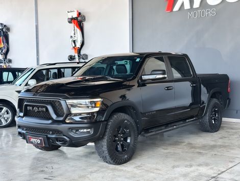 RAM 1500 REBEL 5.7 HEMI CD V8 4x4 Aut.