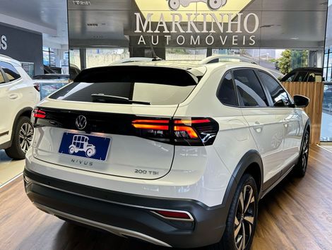 VolksWagen Nivus Highline 1.0 200 TSI Flex Aut.