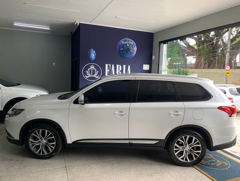 Mitsubishi OUTLANDER 2.0 16V 160cv Aut.