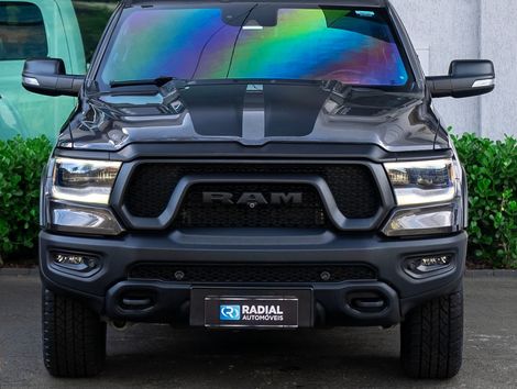 RAM 1500 REBEL 5.7 HEMI CD V8 4x4 Aut.