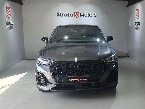 Audi Q3 SPB Perf. Black 2.0 TFSI Tipt. Quat.