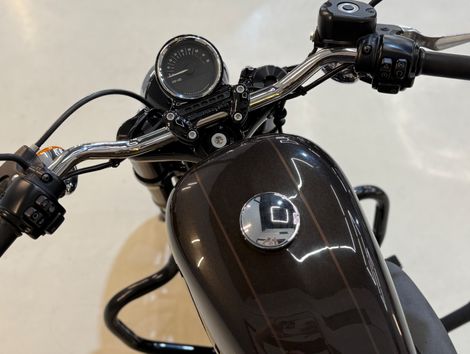 Harley SPORTSTER 1200 CUSTOM XL1200C