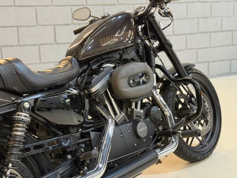 Harley SPORTSTER 1200 CUSTOM XL1200C