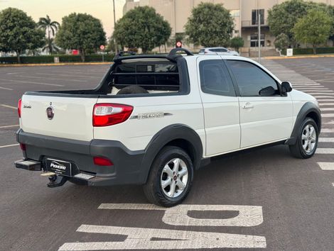 Fiat Strada Freedom 1.4 Flex 8V CD