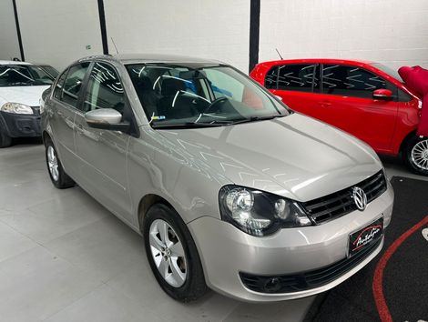 VolksWagen Polo Sedan 1.6 Mi Total Flex 8V 4p