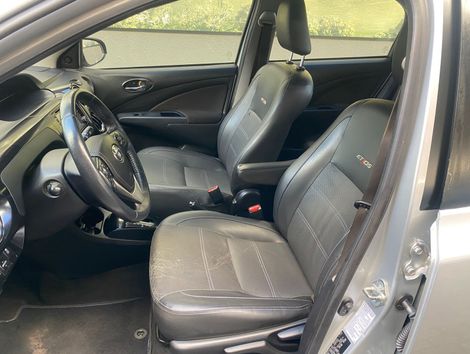 Toyota ETIOS PLATINUM 1.5 Flex 16V 4p Aut.