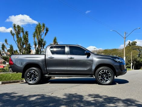Toyota Hilux CD SRV 4x4 2.8 TDI Diesel Aut.