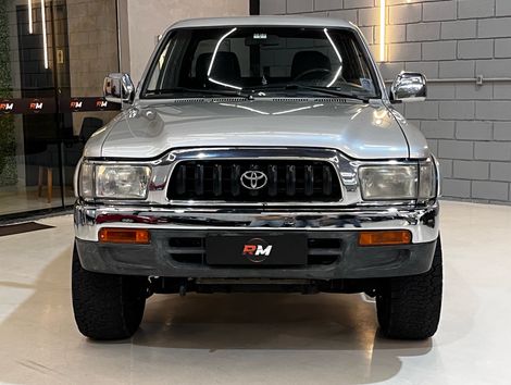 Toyota Hilux CD SRV 4x4 3.0 8V 116cv TB Diesel