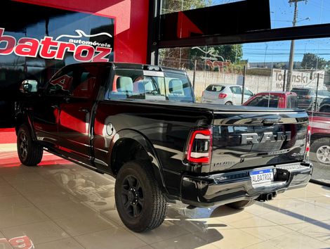 RAM 2500 LARAM. 6.7 NIGHT ED. TB CD 4x4 Die.