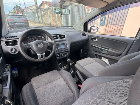 VolksWagen Fox 1.6 Mi Total Flex 8V 5p