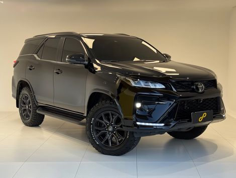 Toyota Hilux SW4 GRS 2.8 TB 4x4 Diesel Aut.