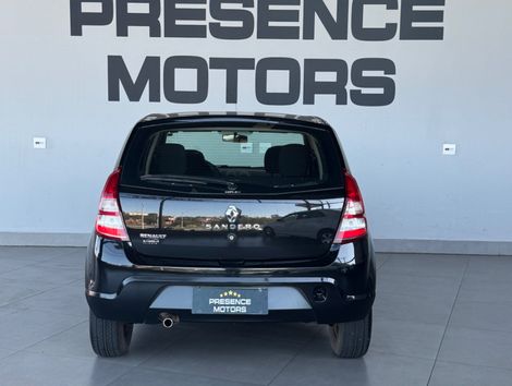 Renault SANDERO Authentique Hi-Flex 1.0 16V 5p