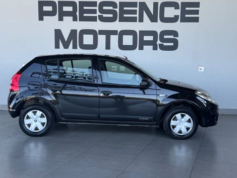 Renault SANDERO Authentique Hi-Flex 1.0 16V 5p