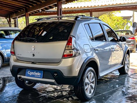 Renault SANDERO STEPWAY Hi-Flex 1.6 16V 5p