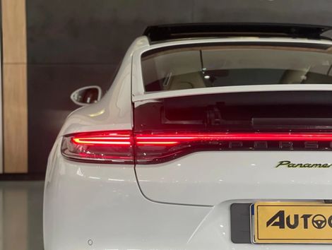 PORSCHE 4EHYB