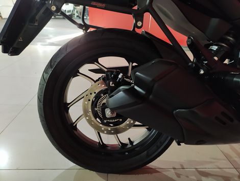 BAJAJ DOMINAR 400 
