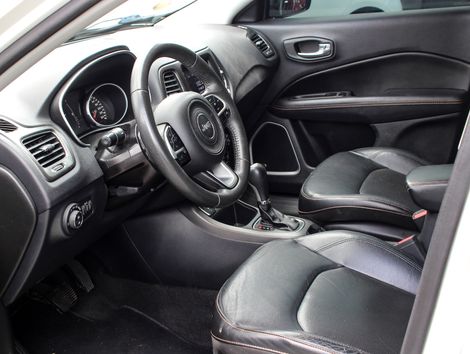 Jeep COMPASS LONGITUDE 2.0 4x2 Flex 16V Aut.