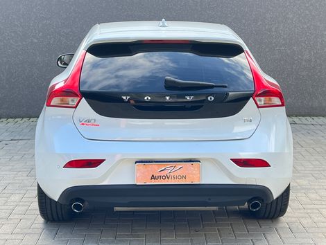 Volvo V40 T-4 MOMENTUM 2.0 Aut.