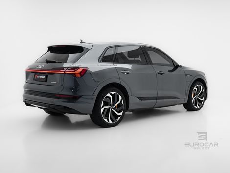 Audi E-TRON Performace Aut. (Elétrico)