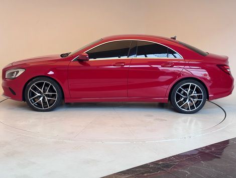 Mercedes CLA-180 1.6 16V 122cv Aut.