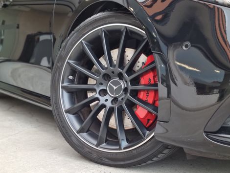 Mercedes A-35 AMG Sedan 4MATIC 2.0 TB Aut.