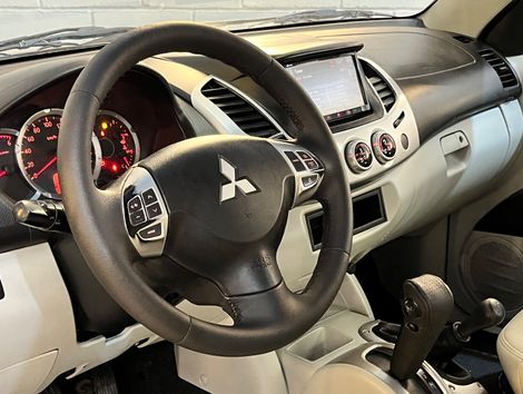 Mitsubishi L200 Triton HPE 3.2 CD TB Int.Diesel Aut