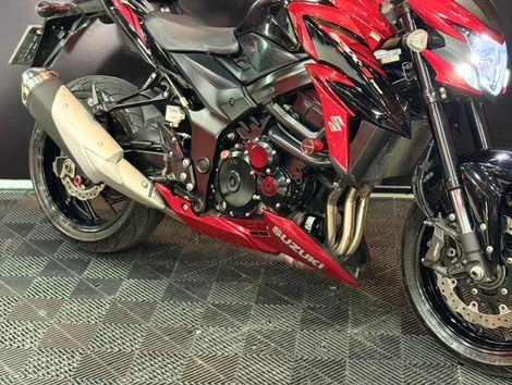 SUZUKI GSX-S 750