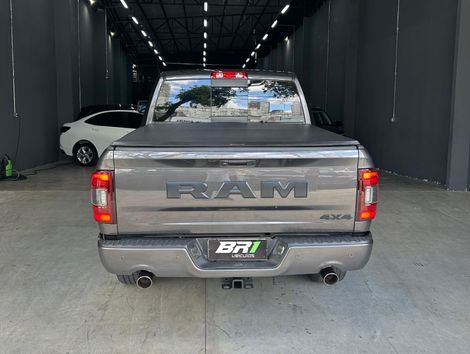RAM CLASSIC LARAMIE NIGHT ED. 5.7 4X4 Aut.
