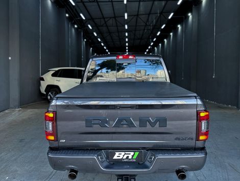 RAM CLASSIC LARAMIE NIGHT ED. 5.7 4X4 Aut.