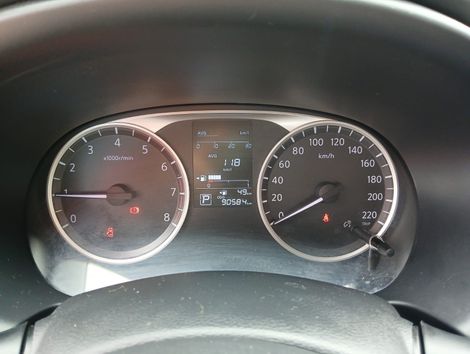 Nissan KICKS SV 1.6 16V FlexStar 5p Aut.
