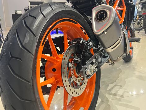 KTM DUKE 390