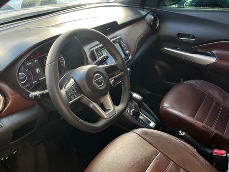Nissan KICKS SL 1.6 16V FlexStar 5p Aut.