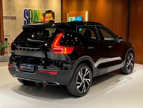 Volvo XC 40 T-5 R-DESIGN 2.0 252cv AWD