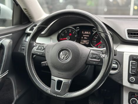 VolksWagen Passat TB 2.0 FSI/TSI 211cv Tiptronic 4p