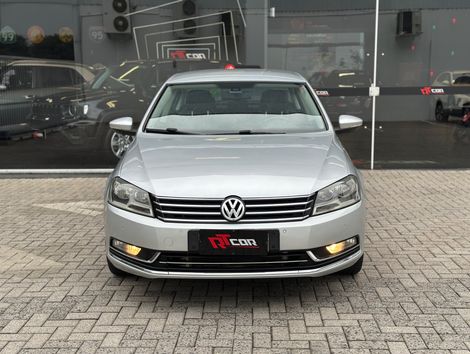 VolksWagen Passat TB 2.0 FSI/TSI 211cv Tiptronic 4p