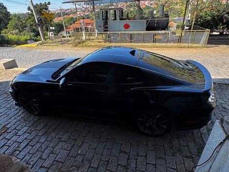 Ford Mustang MACH 1 5.0 V8