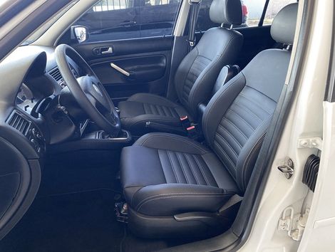 VolksWagen Golf Sportline 1.6 Mi Total Flex 8V 4p