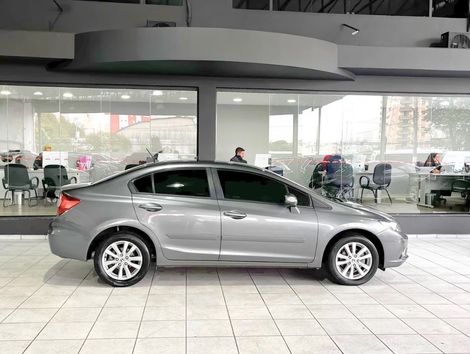 Honda Civic Sedan LXR 2.0 Flexone 16V Aut. 4p