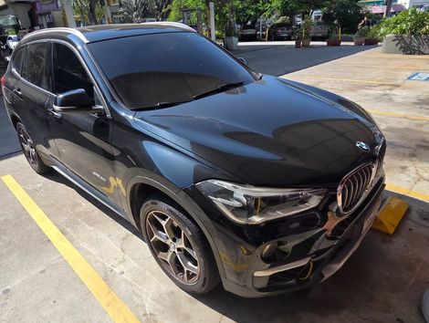 BMW X1 SDRIVE 20i X-Line 2.0 TB Active Flex