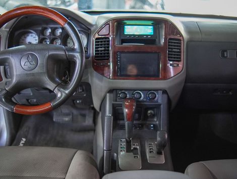 Mitsubishi Pajero Full GLS/GLS/PKHPE 3.2 Dies.TI 5p