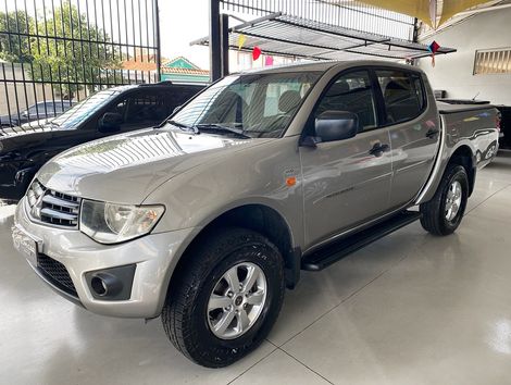 Mitsubishi L200 Triton GL 3.2 CD TB Int. Dies. Mec.