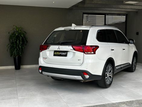 Mitsubishi OUTLANDER 3.0/ GT 3.0 V6 Aut.