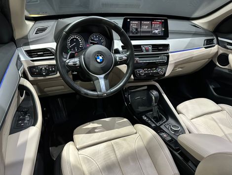 BMW X1 SDRIVE 20i X-Line 2.0 TB Active Flex