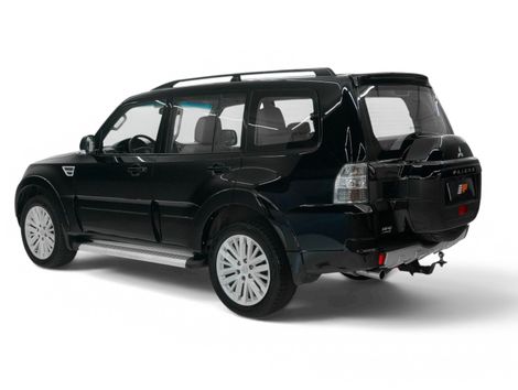 Mitsubishi Pajero HPE Full 3.2 4x4 T.I.Dies. 5p Aut