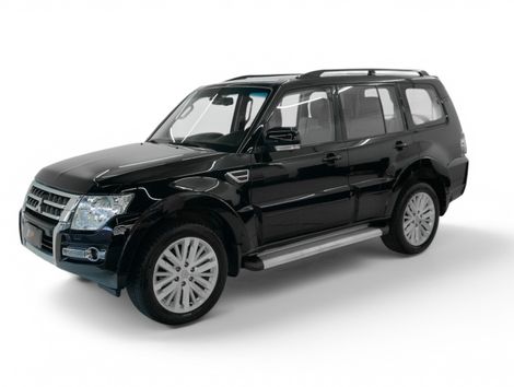 Mitsubishi Pajero HPE Full 3.2 4x4 T.I.Dies. 5p Aut