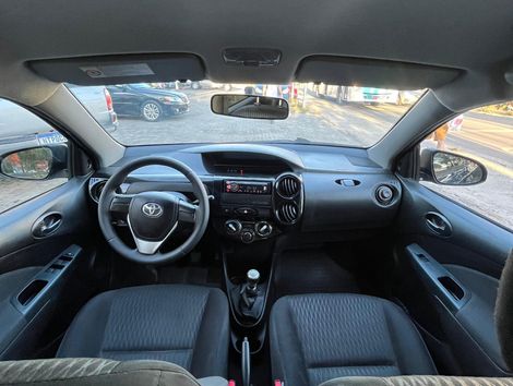 Toyota ETIOS X Sedan 1.5 Flex 16V 4p Mec.