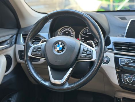 BMW X1 SDRIVE 20i X-Line 2.0 TB Active Flex