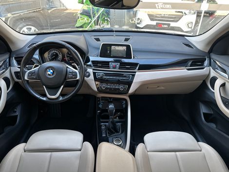 BMW X1 SDRIVE 20i X-Line 2.0 TB Active Flex
