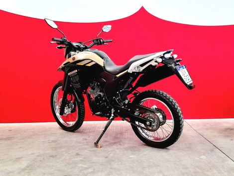 YAMAHA 250 LANDER