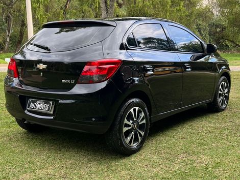 Chevrolet ONIX HATCH LT 1.4 8V FlexPower 5p Mec.